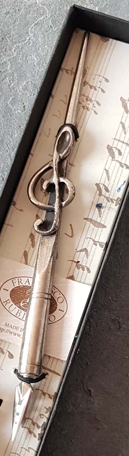 Füllfederhalter aus Zinn 